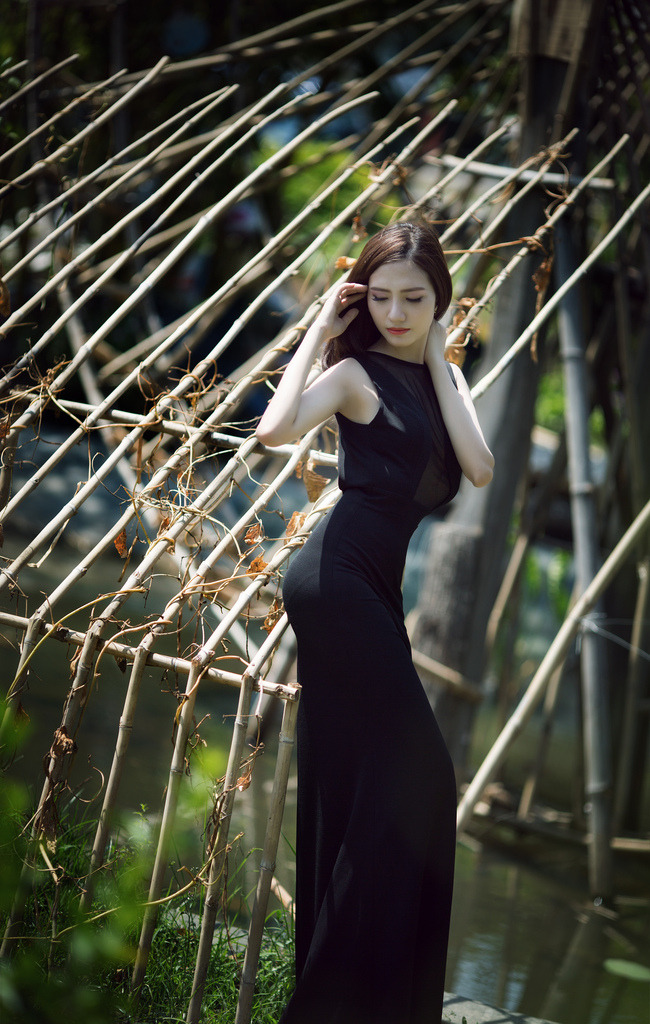 丰满的女邻居